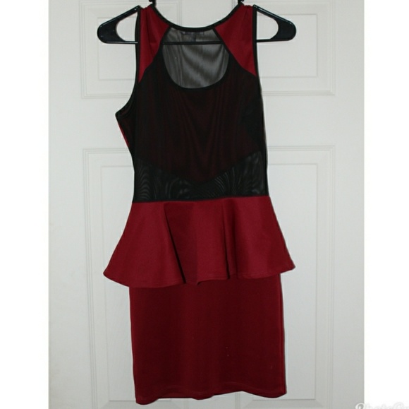 Flirty peplum dress💃 - Picture 3 of 4